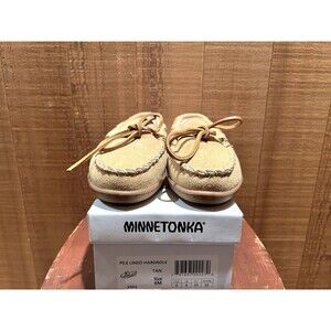 Minnetonka 3501 Women's Slipper Size US 6 Pile Lined Hardsole Tan Suede